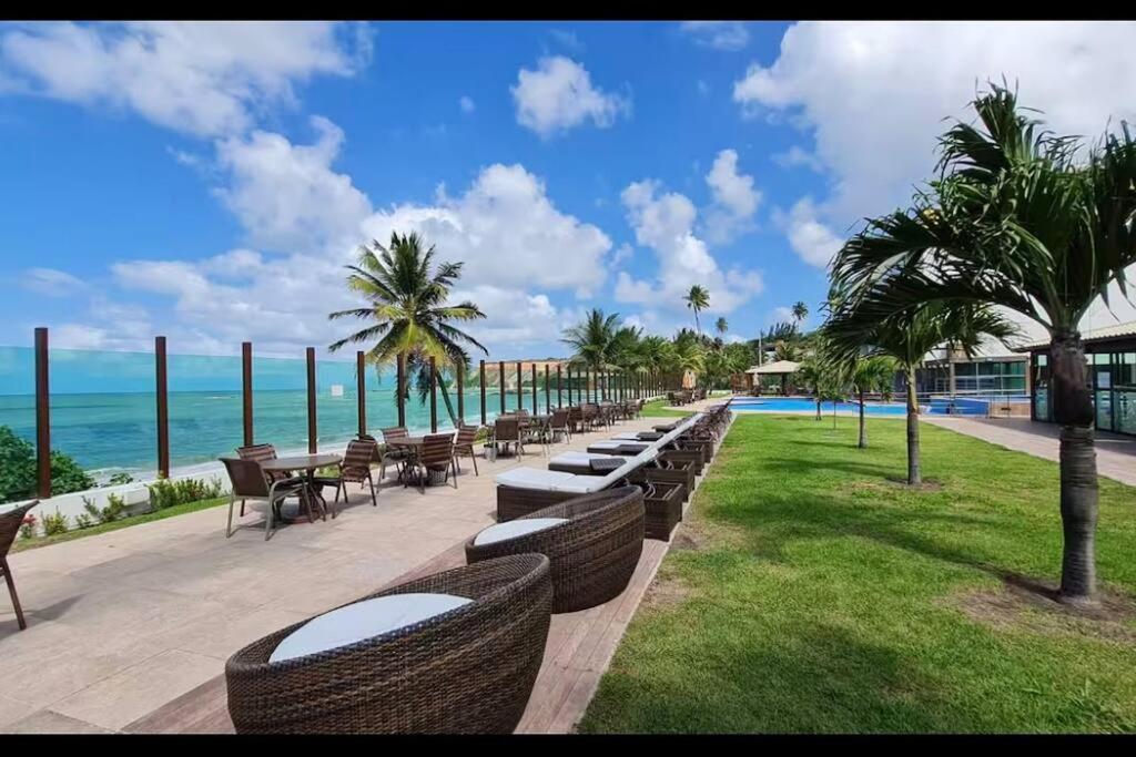 Apartamento Tabatinga Flat - Pe Na Areia! Beira Mar! Conde  Exterior foto